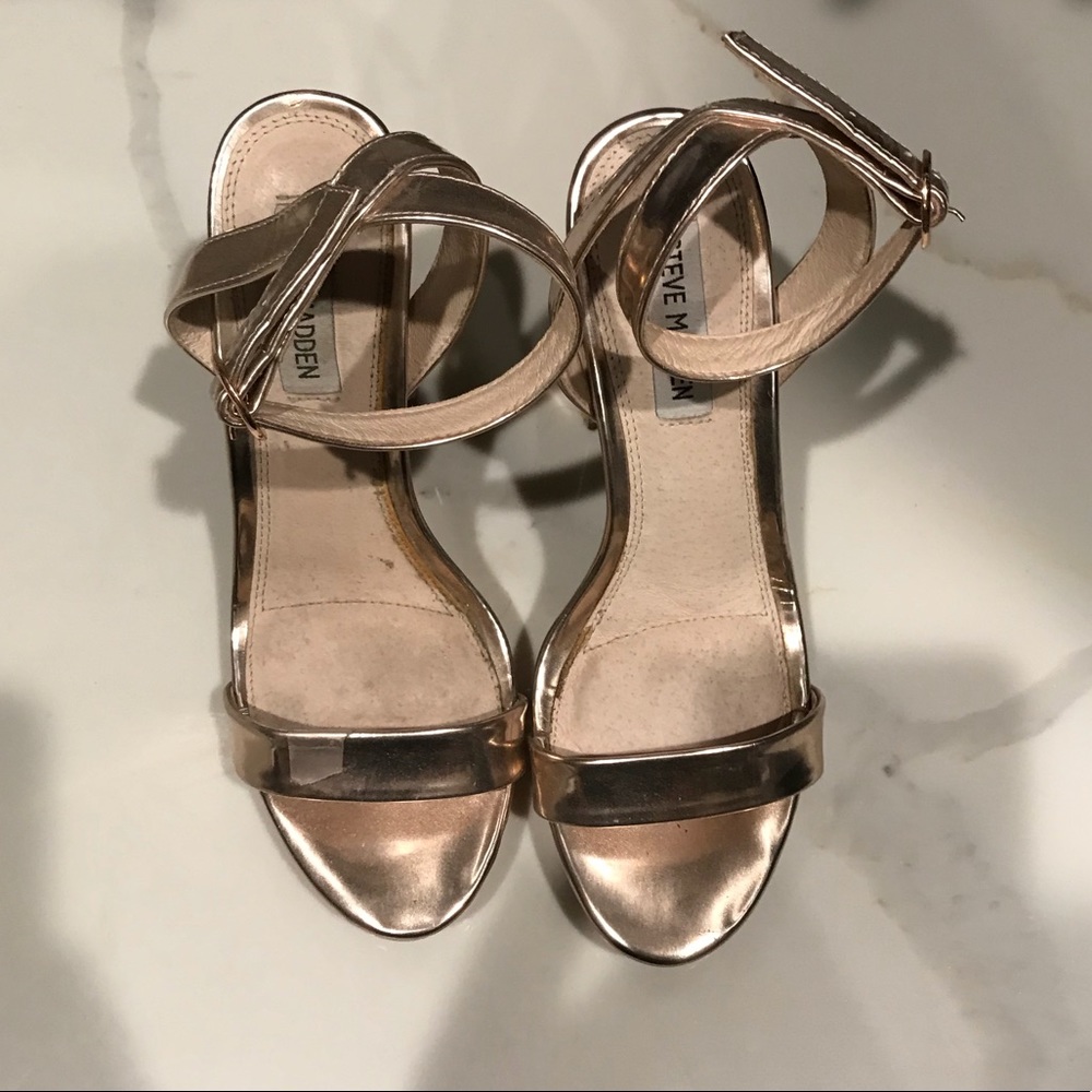 Steve Madden - Picture 2 of 3